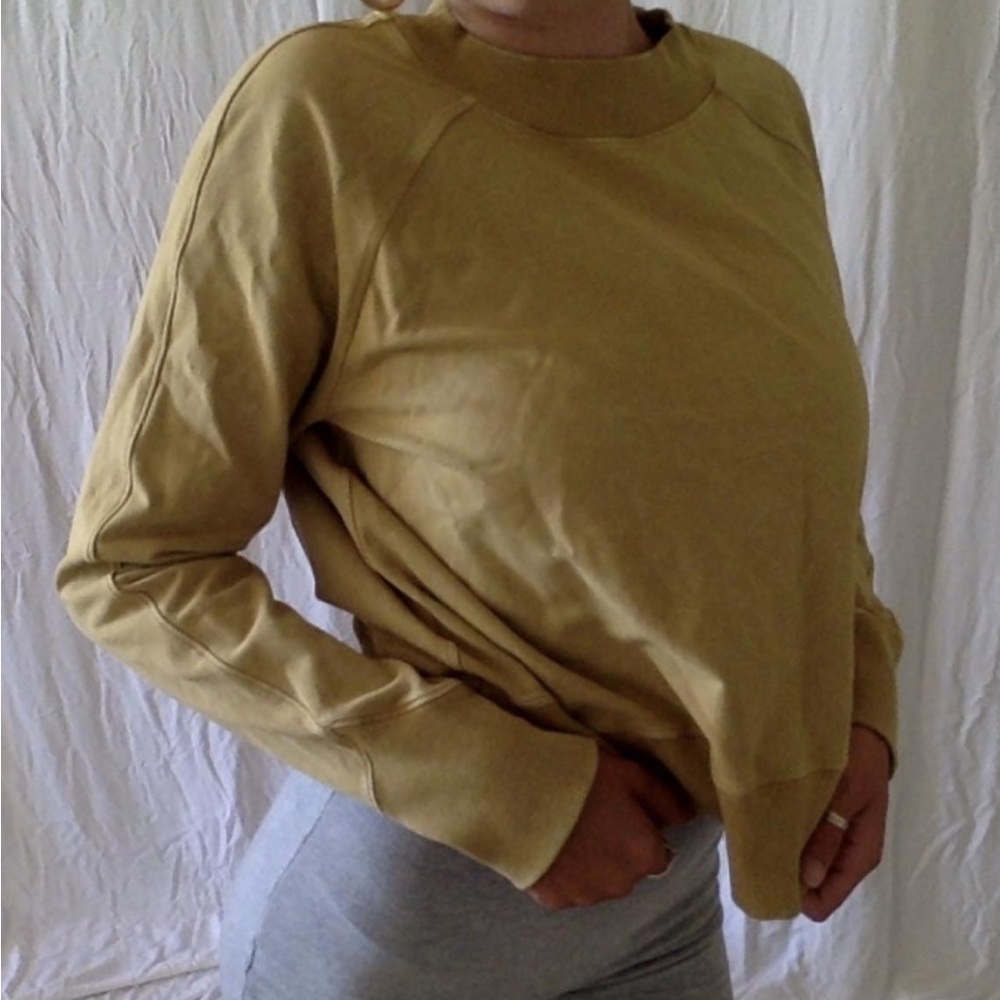 Lululemon scuba crew neck